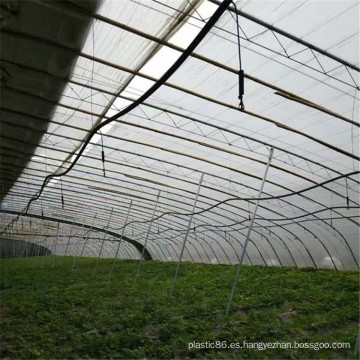 Sistema de riego por aspersión de hortalizas agrícolas